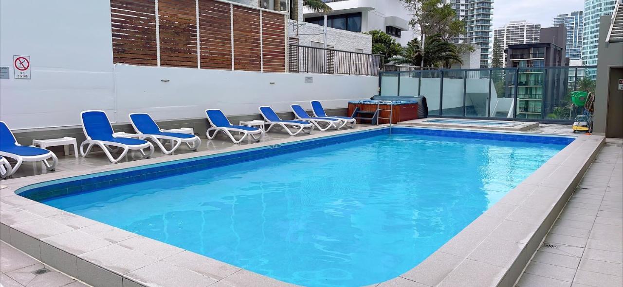 1 Bedroom And 1 Living Room Family Suite Gold Coast Eksteriør billede